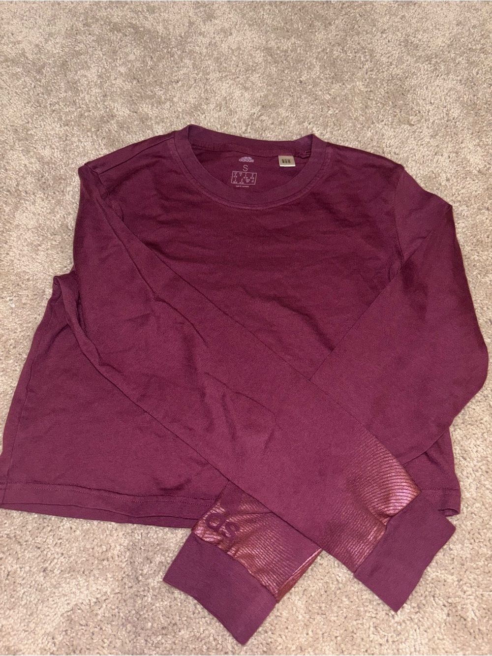 Adidas Victory Crimson Purple Cropped Long Sleeve Graphic Gym Tee Shirt Small